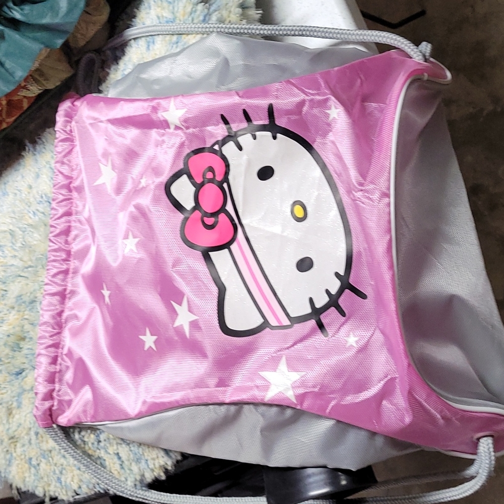 Hello Kitty Backpack - Picture 1 of 3